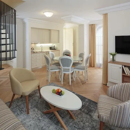 Valamar Isabella Miramare Otel 5*