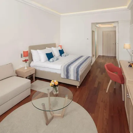 Valamar Isabella Miramare Otel 5*