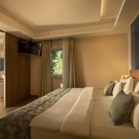 Hotel Isabella Island Miramare & 5*