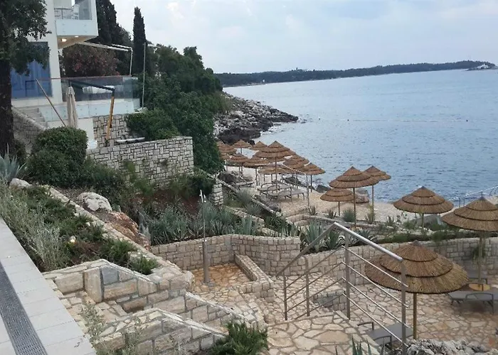 Isabella Island Miramare & Hotell 5*