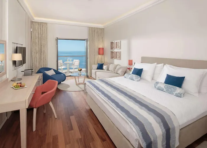 Isabella Island Miramare & Hotell