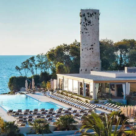 Отель Valamar Isabella Miramare Пореч